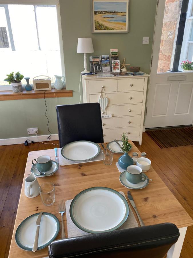 Honeypot Guest House Крейл Экстерьер фото